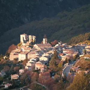 Au Pied Du Château Gréolières-les-Neiges
